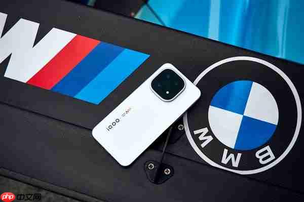 iQOO 15为何能拿到三星最好的手机屏:产品经理解释原因