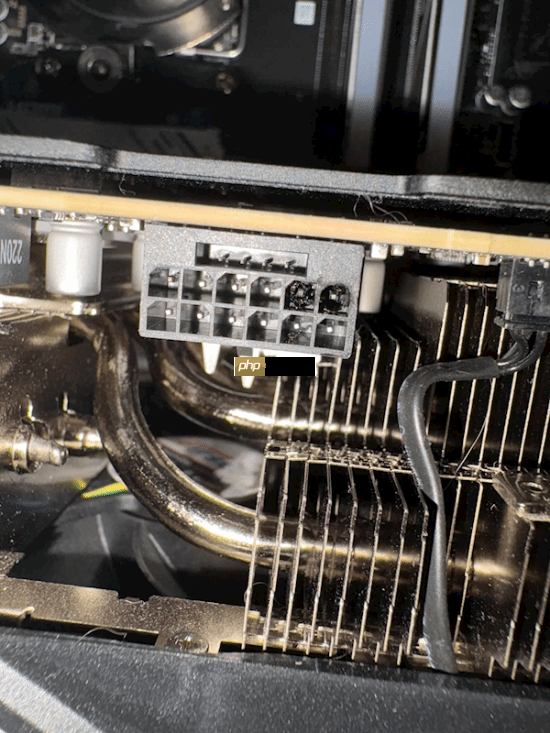 16针供电接口真没法要了！48小时烧了四块RTX 5090