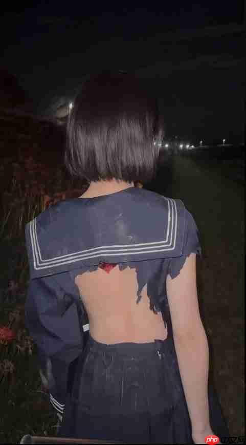 日本妹子cos寂静岭f绝美后背展示，深水雏子惊艳亮相