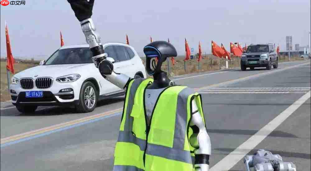 “机器人指挥官”与“机械巡逻员”上岗执勤! 乌兰哈达火山景区用科技打造文旅新体验