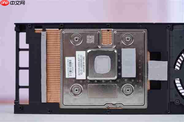 史上唯一单槽 2cm极致超薄!影驰RTX 5060 Ti无双MAX图赏