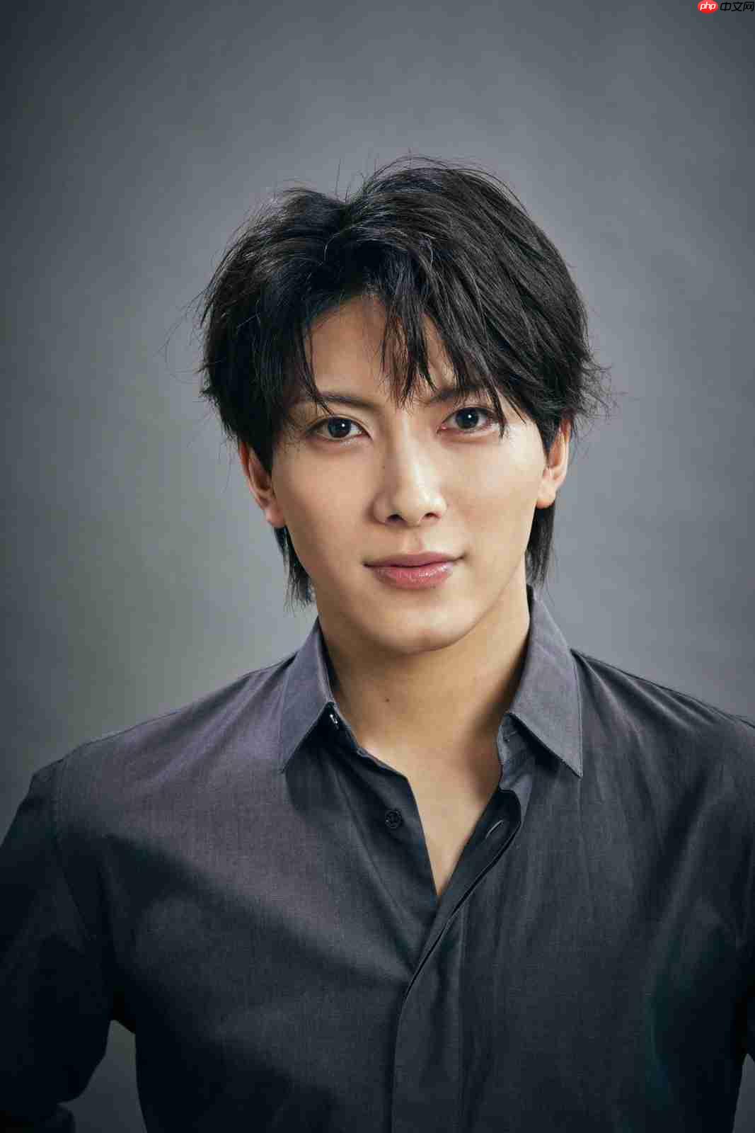 《寂静岭f》角色和演员对比图赏 全是俊男靓女!