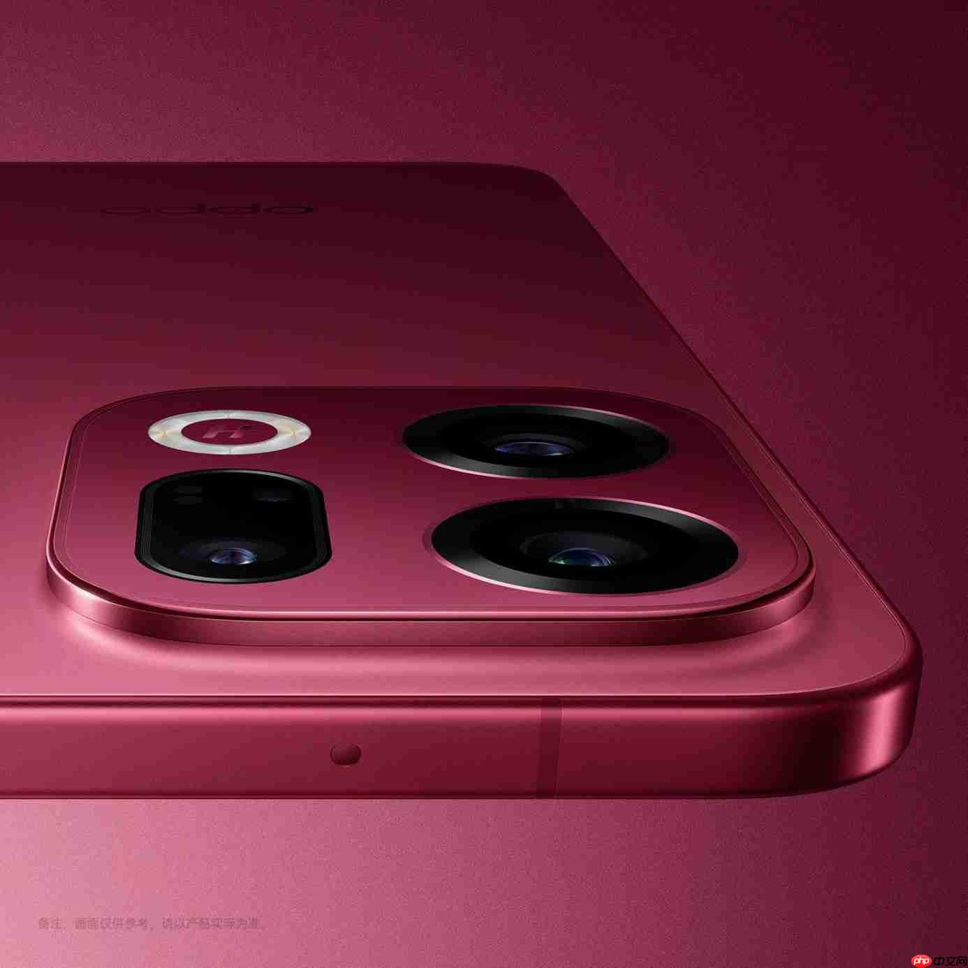 OPPO Find X9系列红色特别版首次亮相，独创绒砂工艺重塑旗舰质感