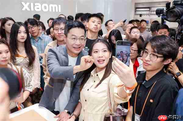 5999元起的小米17 Pro Max卖爆!卢伟冰:说明小米上探超高端赢得了认可