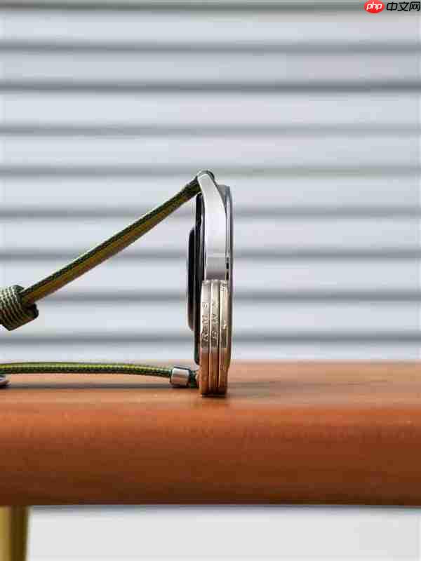 OPPO Watch S官宣：定位轻薄表皇