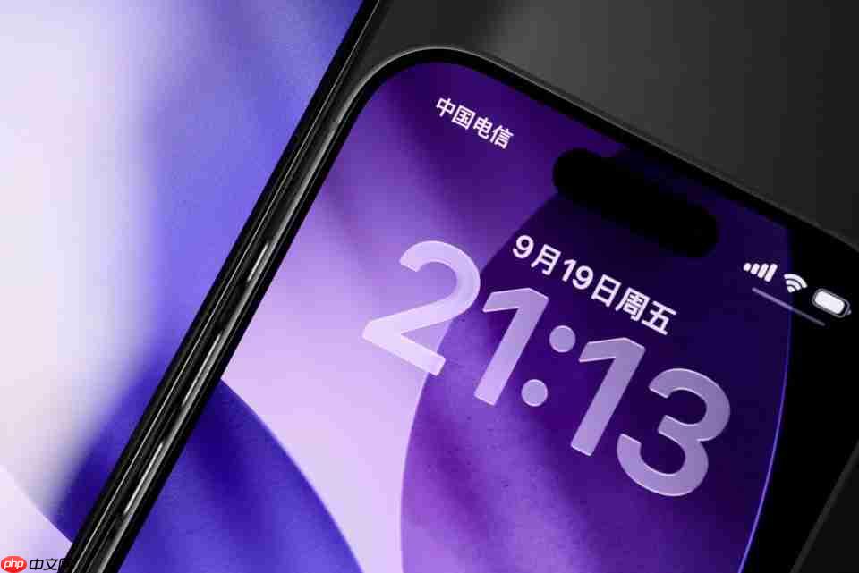 iPhone 17全网最强评测：性能与散热均惊艳，这点不如Pro