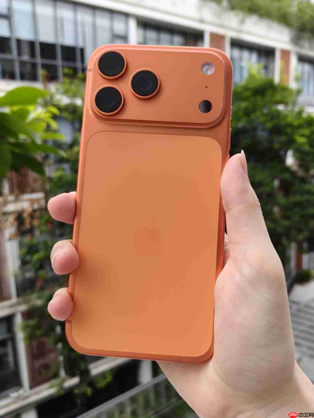 iPhone 17 Pro Max评测:外观终于大改,还不发烫了?