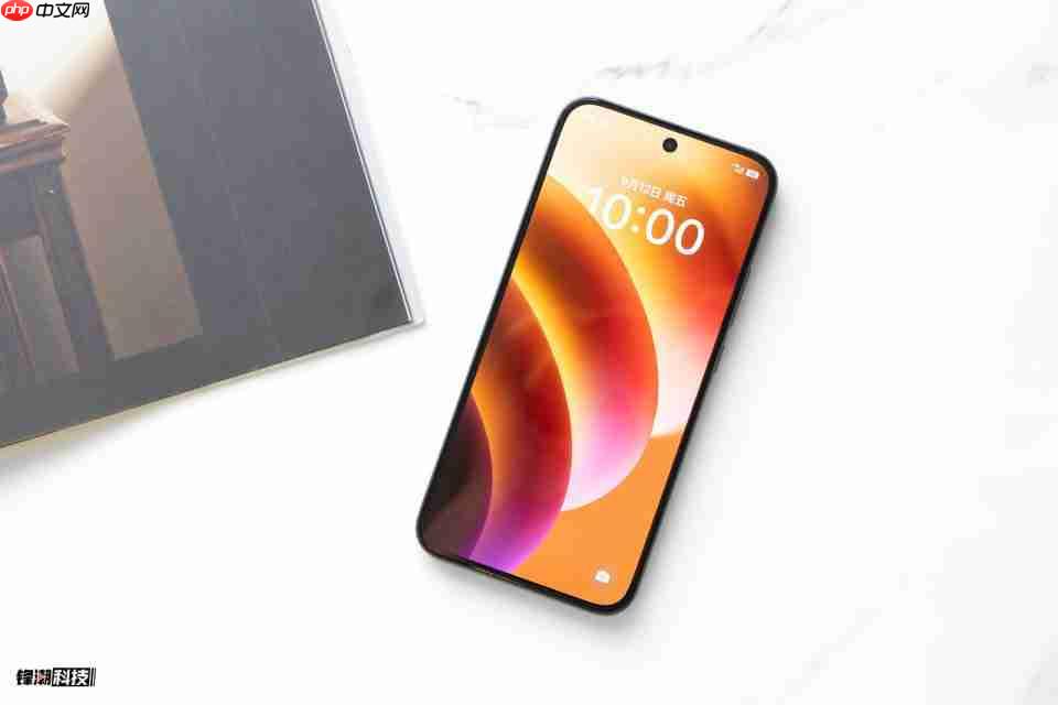 真我15T图赏:称手小直屏,轻薄耐用