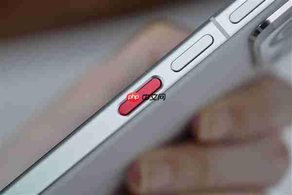 行业唯一四等边白面板!魅族22图赏