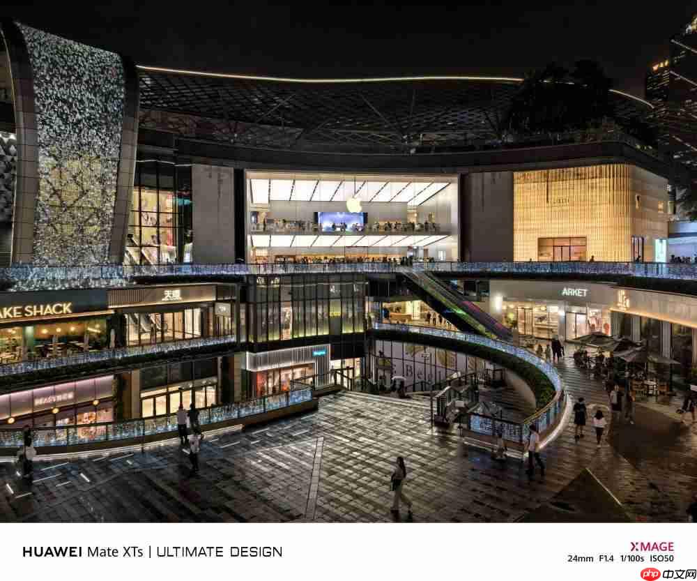 华为Mate XTs体验:降价2000元反而更强了,三折叠实用的开端?