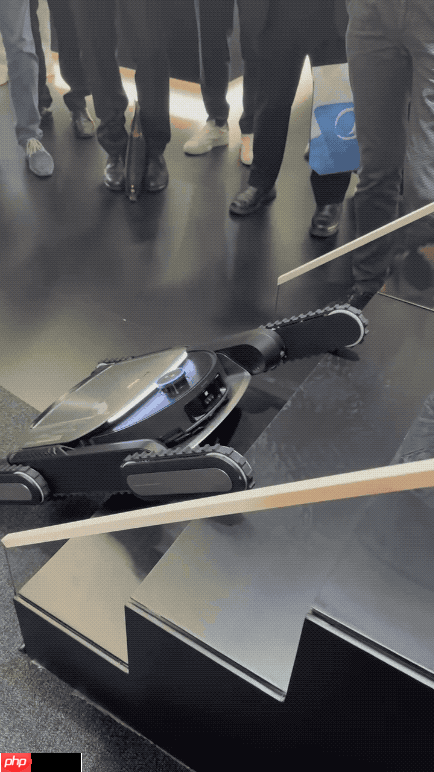 IFA2025情绪价值彻底爆了,长虹海信追觅们开卖 “生活方式”