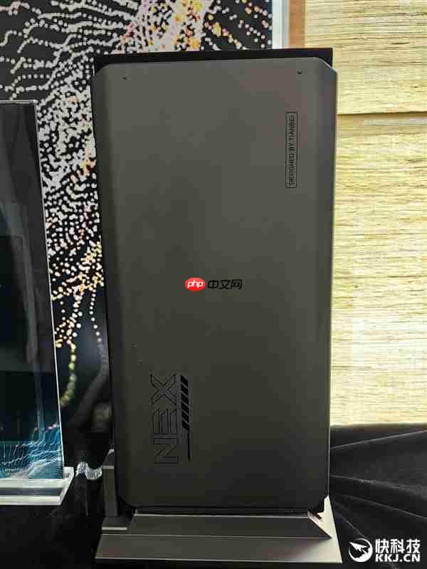 最好的端侧AI 没有之一!聊聊AMD锐龙AI Max+ 395迷你AI工作站