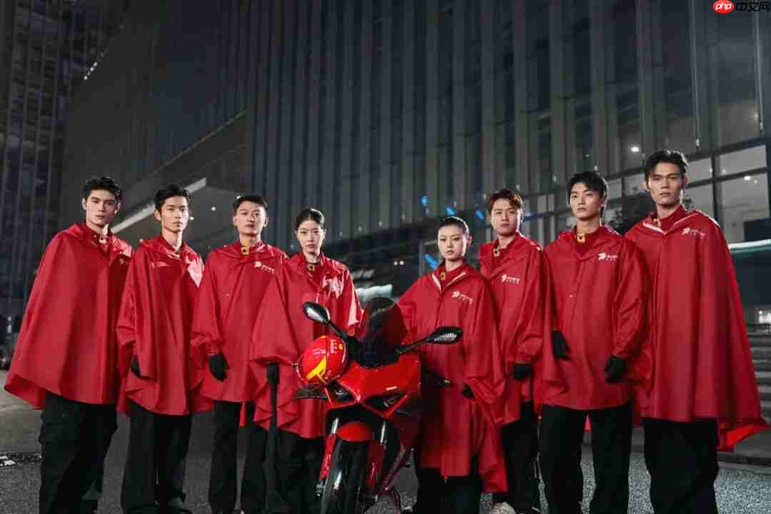 京东外卖:为全职骑手免费配置红斗篷雨衣