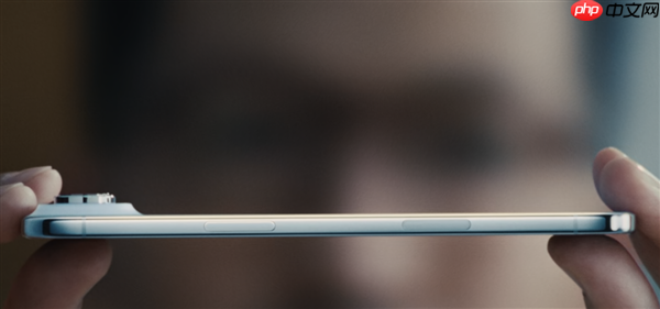 ColorOS设计总监陈希评iPhone Air:非常适合双持 有四点原因