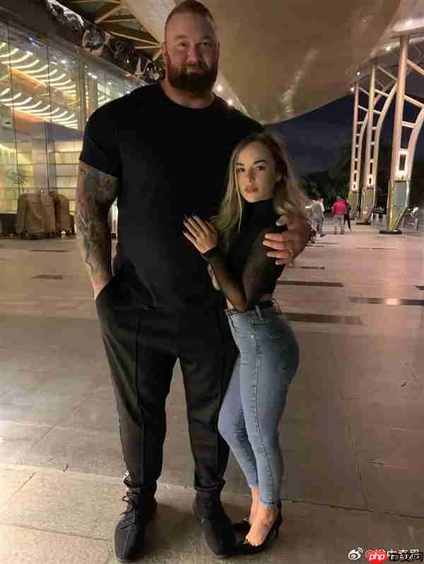 510公斤!《权力的游戏》魔山扮演者再创硬拉世界纪录