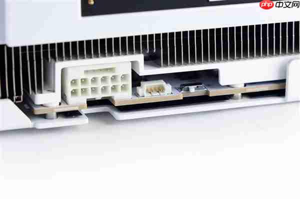 影驰RTX 5080 HOF OC LAB Deluxe-X 评测|纯白旗舰 王者归来