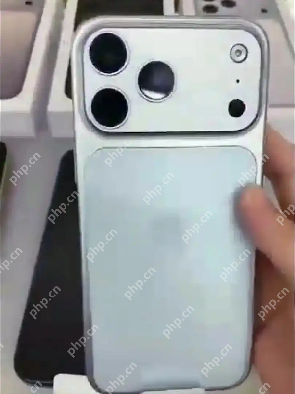 iPhone 17 Pro Max真长这样？曝光的量产机后盖设计前所未见 - php中文网