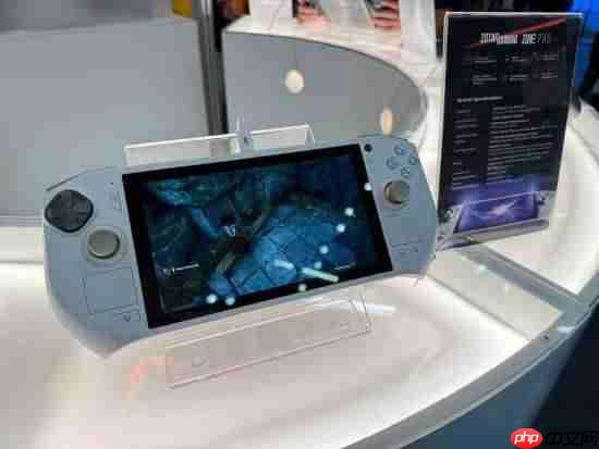 索泰ZONE游戏掌机迭代款定名ZONE PRO:搭载HX 370,目标10月上市