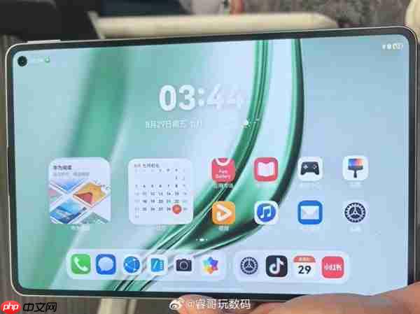 8.8英寸超窄挖孔屏 一手可握!华为MatePad Mini真机亮相:全系支持插卡