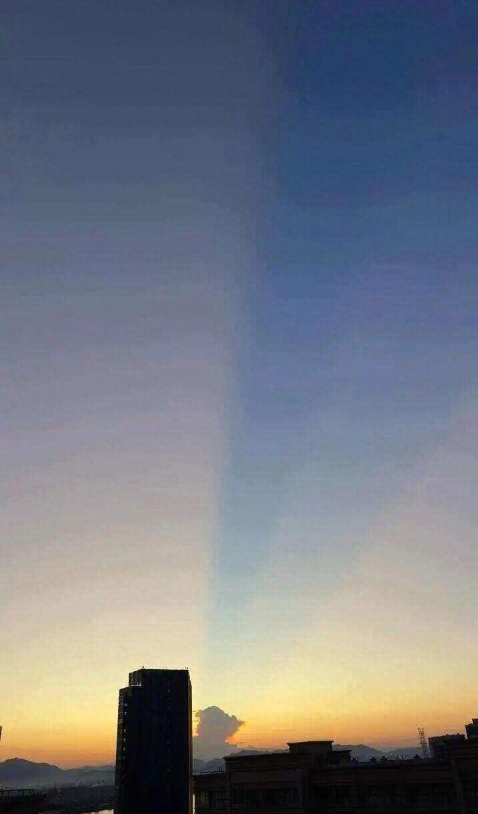 “是鹊桥吗” 杭州上空一幕看呆网友 详情介绍 - php中文网