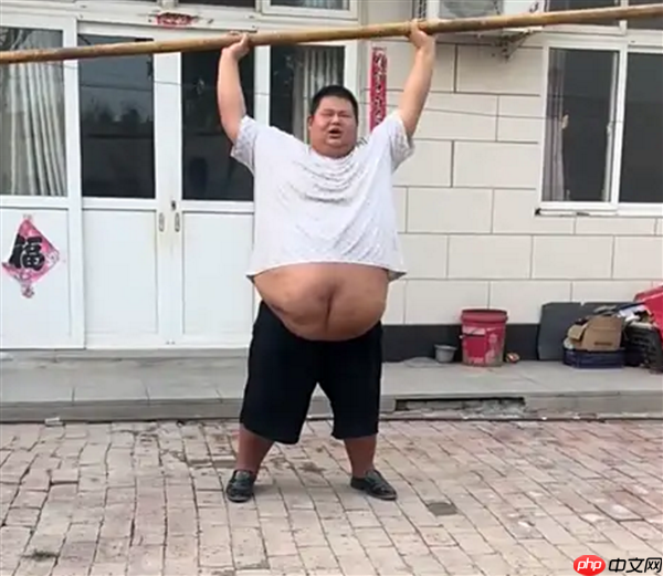 大胃王良子靠吃播年入超三百万，胃袋重量惊人引发关注，吃播界的超级网红之路