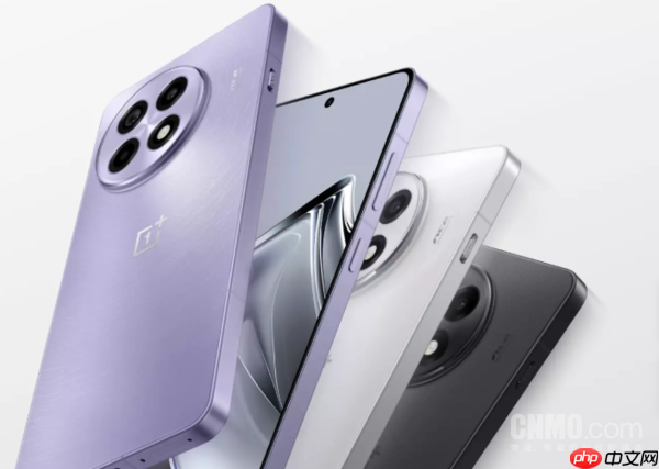 一加Ace 6系列预计搭载超高刷新率1.5k直屏，一加15或将跟进这一趋势