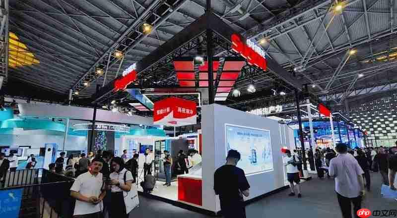 中科曙光全栈AI产品集中亮相WAIC,领跑AI基础设施变革