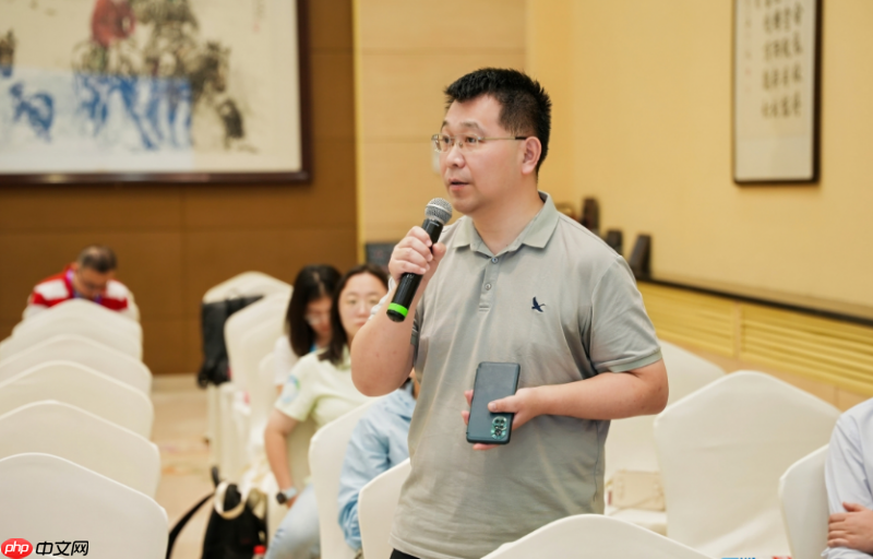 海光DCU科学大模型联合方案首次亮相：助推世界级应用创新走向前沿