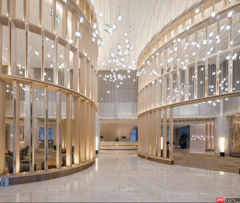 时间筛选下的真金,海湾酒店用三十年回答了什么是“民族高端酒店”