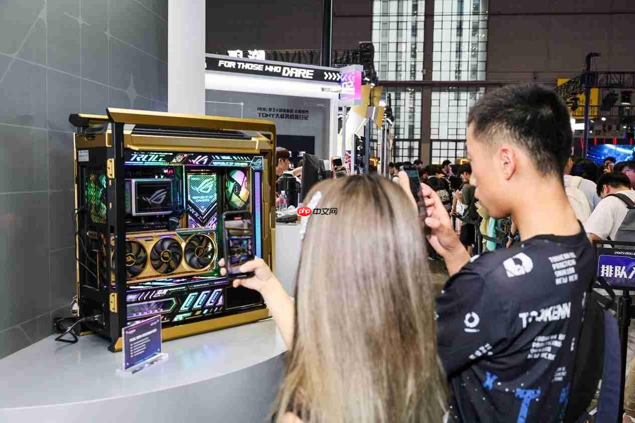 BW2025！华硕显卡信仰集结燃爆全场