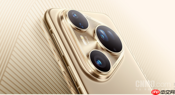 余承东展示鸿蒙AI超级智能体 能订机票、网上购物等