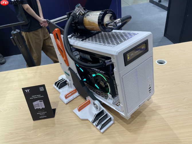 《黑神话》主题太帅了!PC科技展超酷炫MOD机箱欣赏