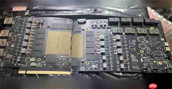 RTX 5090工程样板照片曝光!理论供电能力达2400W