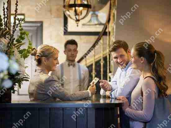 不懂编程,如何完成酒店预约app开发?一文剖析酒店 app解决方案