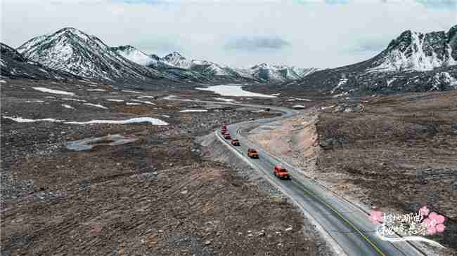 交旅融合新典范，雪域秘境绽华章