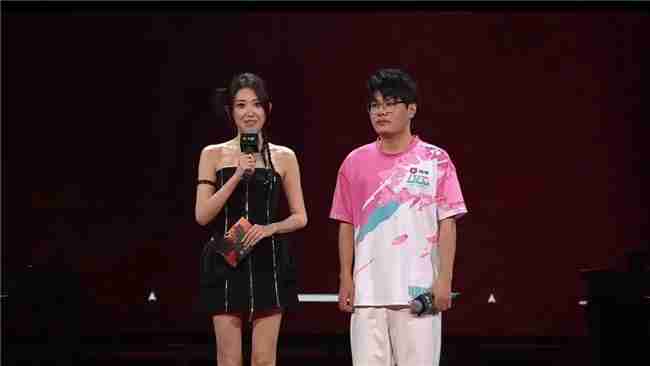 揭幕战告捷!AGON官方合作伙伴BLG开启无畏新征程