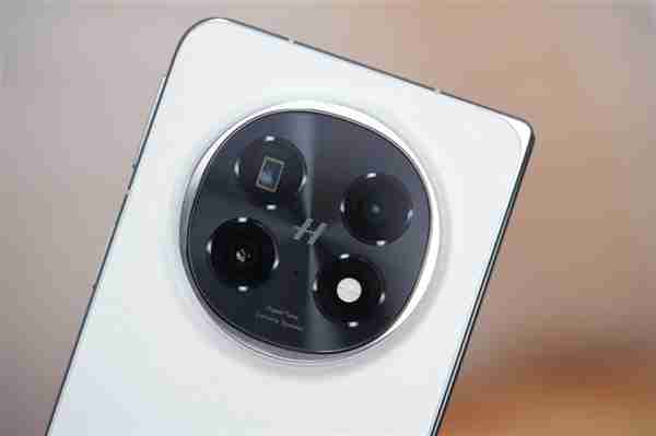 8.93mm全球最薄折叠屏!OPPO Find N5今日首销:8999元起