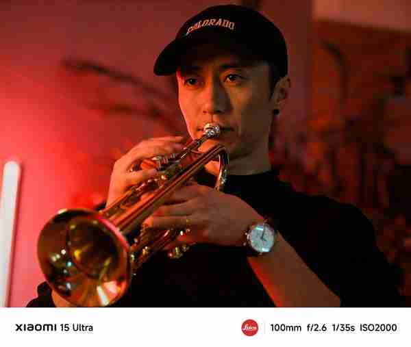 雷军晒小米15 Ultra样张:夜景人像封神