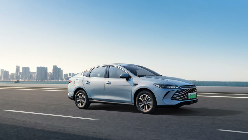 售价7.98万-12.98万元，高阶智驾+第五代DM技术，第二代秦PLUS智驾版上市