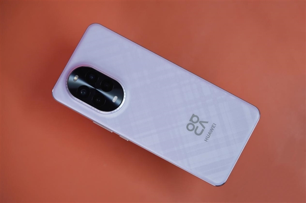 格纹变奏设计个性十足!华为nova 13 Pro图赏