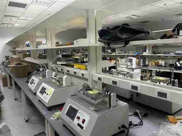 柔宇资产降至7.87亿再次流拍:将分拆设备拍卖