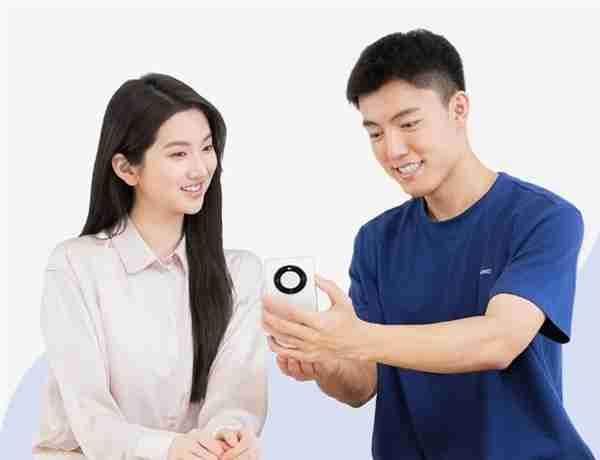 华为2025年首个服务日开启!权益升级:新增穿戴设备免费贴膜等