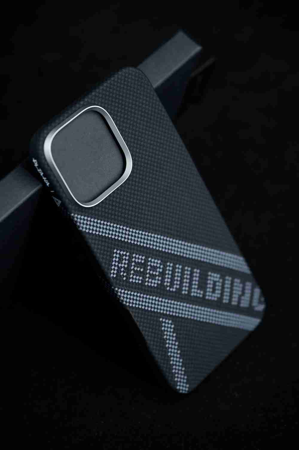 让iphone使用起来更便捷一点,pitaka礼盒开箱图赏