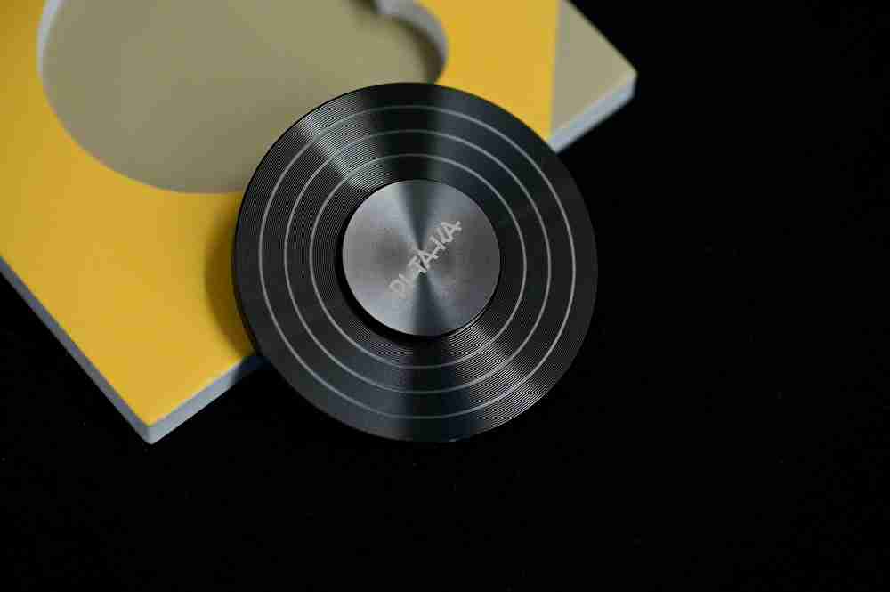 让iphone使用起来更便捷一点,pitaka礼盒开箱图赏