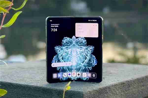 首款骁龙8至尊版折叠屏!OPPO Find N5蓄势待发