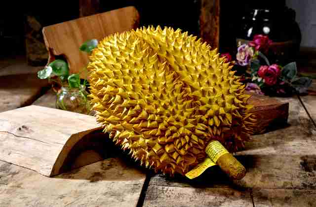榴莲应该怎么挑 挑选榴莲的注意事项