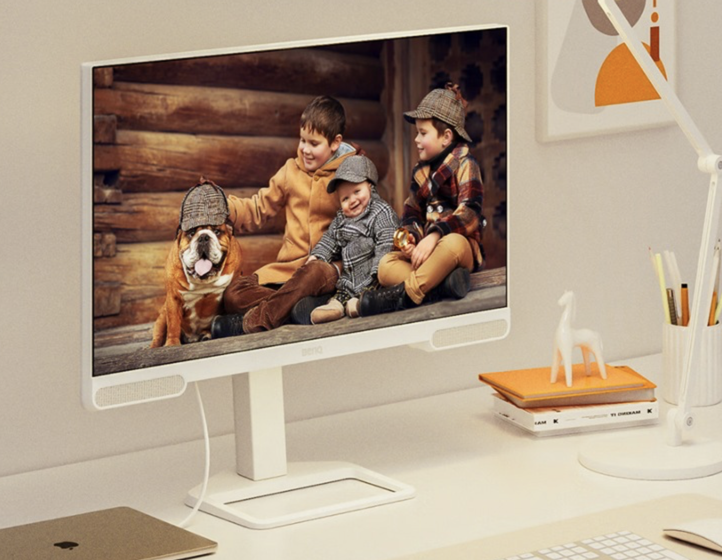 明基推出“EW3290U”31.5 英寸显示器:4K 60Hz + 自带扬声器