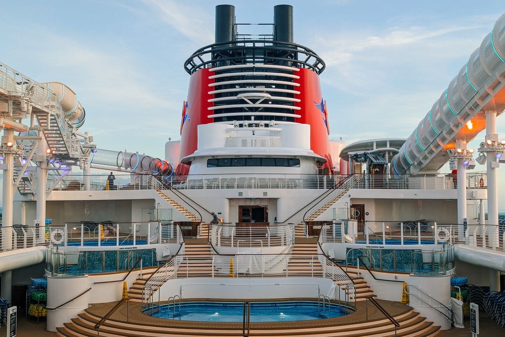 迪士尼“宝藏号”游轮首航,开启梦幻冒险之旅 迪士尼“宝藏号”游轮首航,开启梦幻冒险之旅