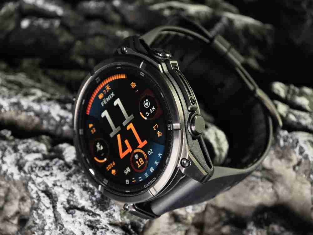 佳明Fenix 8 图赏：智能科技与户外运动的完美结合