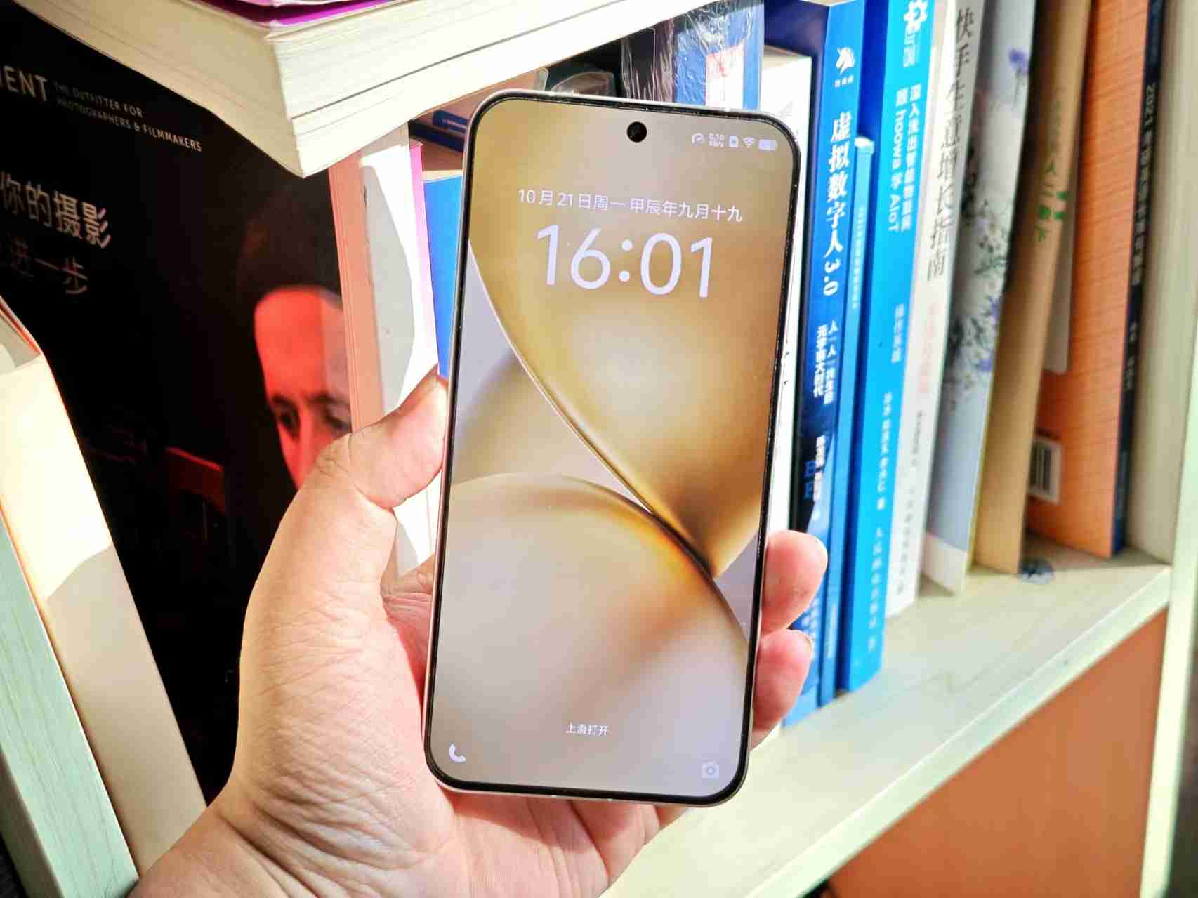 7000mAh时代来了!手机大电池竞赛爆发